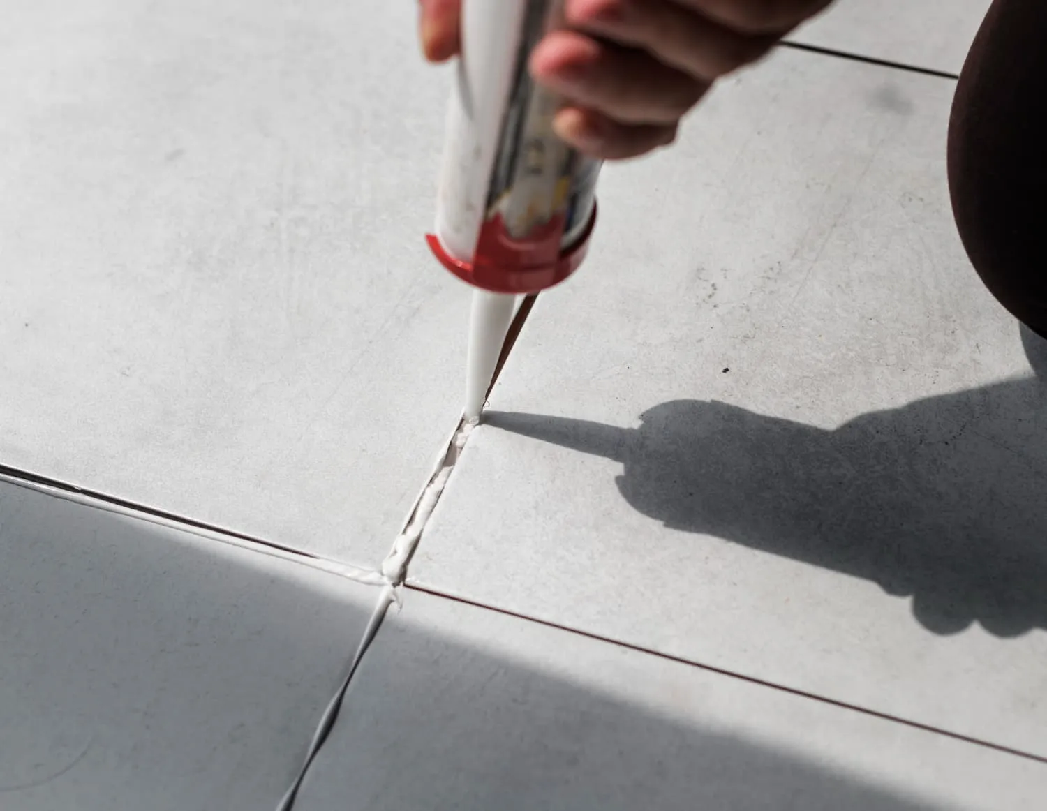 Cut Out And Re-caulking