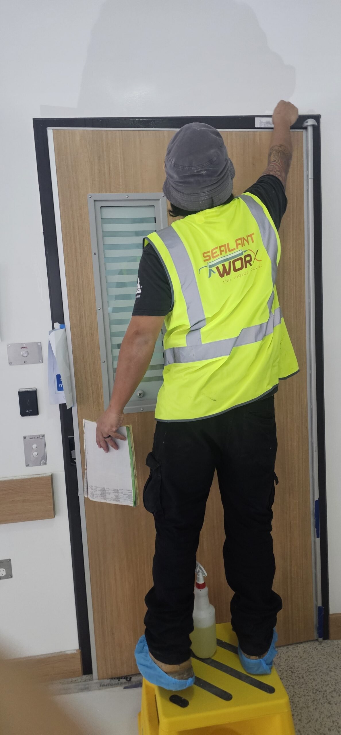 Sealant Installer